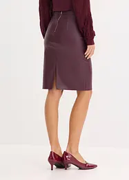 Knälång och figurnära kjol i skinnimitation, bonprix