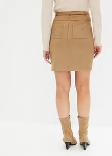 Kjol i skinnimitation med skärp, bonprix