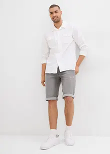 Stretchiga jeansbermudas med uppvikta benslut, Regular Fit, bonprix