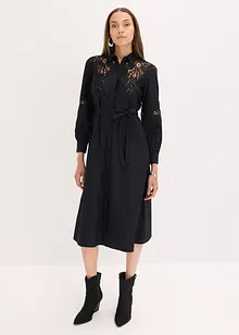 Mellanlång bomullsklänning med spetsinfällning, bonprix