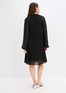 Miniklänning av tunn chiffong med plisséringar, bonprix