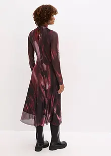 Mellanlång klänning i mjuk mesh, bonprix