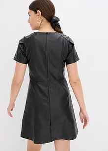 Klänning i skinnimitation, bonprix