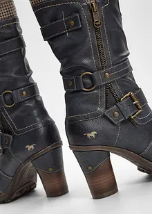 Stövlett från Mustang, Mustang