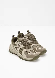 Sneakers med kraftig sula, bonprix