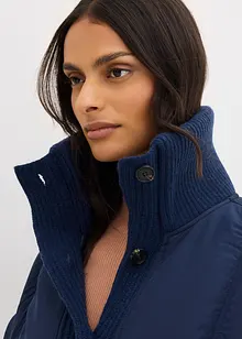 Vadderad jacka med stickade muddar, bonprix