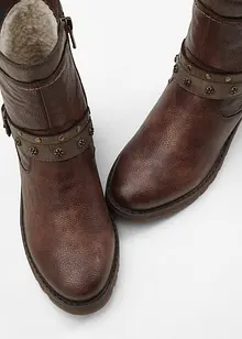 MC-känga från Mustang, Mustang