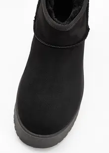 Känga med platåsula från Mustang, Mustang