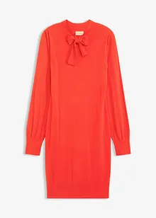 Stickad klänning i mjuk viskosmix, bonprix