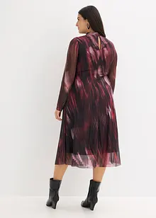 Mellanlång klänning i mjuk mesh, bonprix