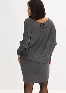 Stickad klänning i mjuk viskosmix, bonprix