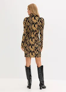 Stickad klänning i figurnära modell med ståkrage, bonprix