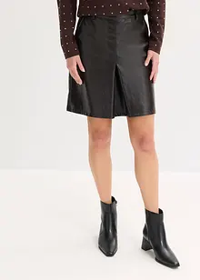 Kjol i lackskinnimitation med veck, bonprix