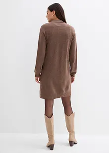 Stickad klänning med knappslå, bonprix