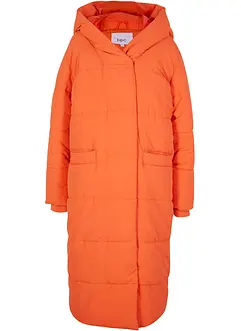 Vadderad oversizekappa med huva, gjord av återvunnen polyester, bonprix