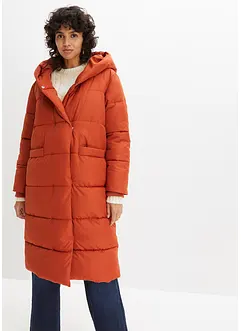 Vadderad oversizekappa med huva, gjord av återvunnen polyester, bonprix