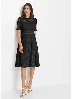 Spetsklänning med virkad infällning, bonprix