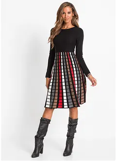 Stickad klänning med rutmönster, bonprix