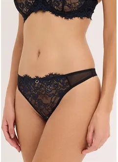 Stringtrosa i skir spets, bonprix