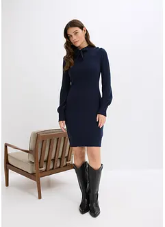 Stickad klänning i mjuk viskosmix, bonprix