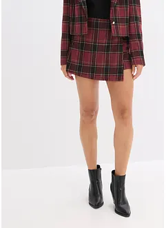 Korta kjolshorts med dekorknapp, bonprix