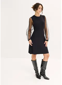 Stickad klänning i följsam viskosmix, bonprix
