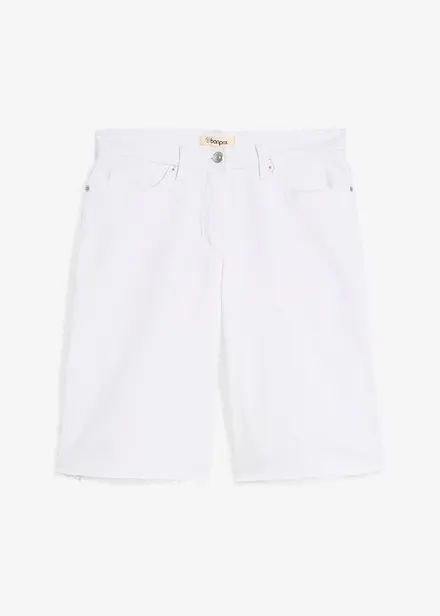 Shorts med råa benöppningar
