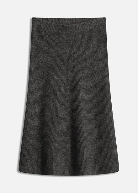 Stickad kjol i midilängd