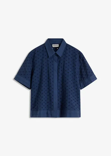 Blus med h&aring;lbroderi
