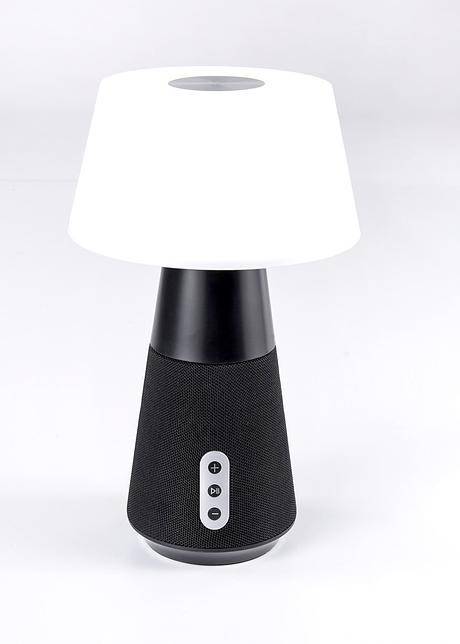 Modern och unik bordslampa med USB port och Bluetooth Bordslampa med USB uttag