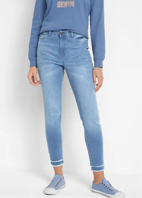 Supermjuka jeans i 7/8-längd, bonprix