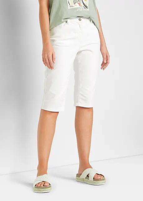 Stretchiga jeansbermudas med uppvikta benslut, bonprix