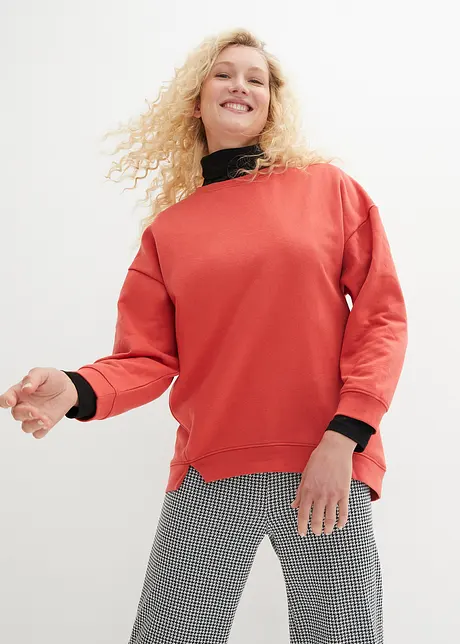 Oversize-sweatshirt med korta slitsar i fållen, bonprix