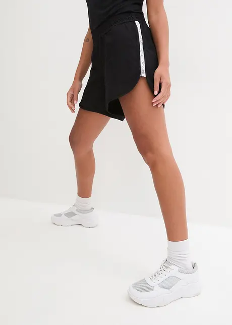 Sportshorts med kontrastfärgade ränder, bpc bonprix collection