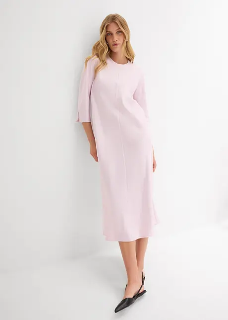 Klänning av glansig satin, bonprix