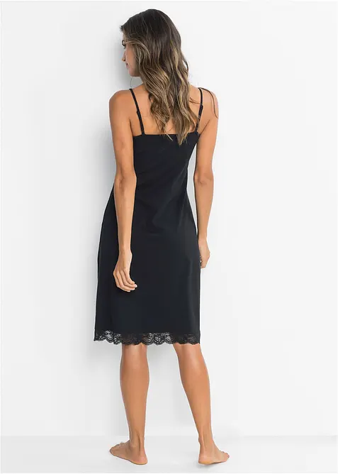 Kort nattlinne med ljuvlig spets, bonprix