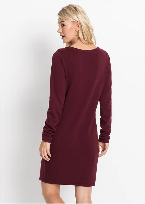 Stickad klänning med avslappnad passform, bonprix