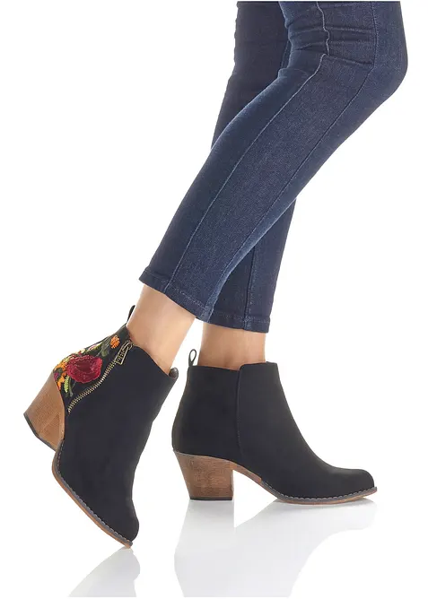 Cowboystövlett med broderi, bonprix