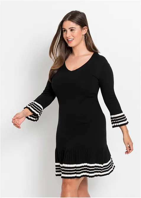 Stickad klänning av viskos med mjukt fall, bonprix