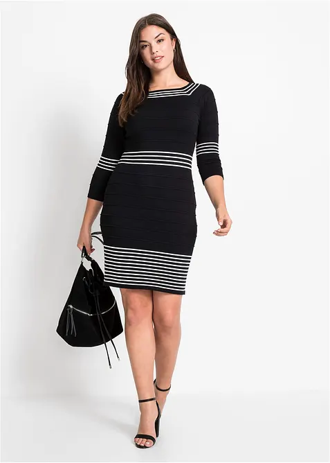 Stickad klänning i mjuk viskosmix, bonprix