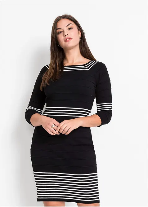 Stickad klänning i mjuk viskosmix, bonprix