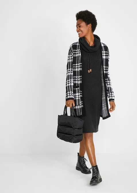 Stickad kl&auml;nning med sjalkrage, bonprix