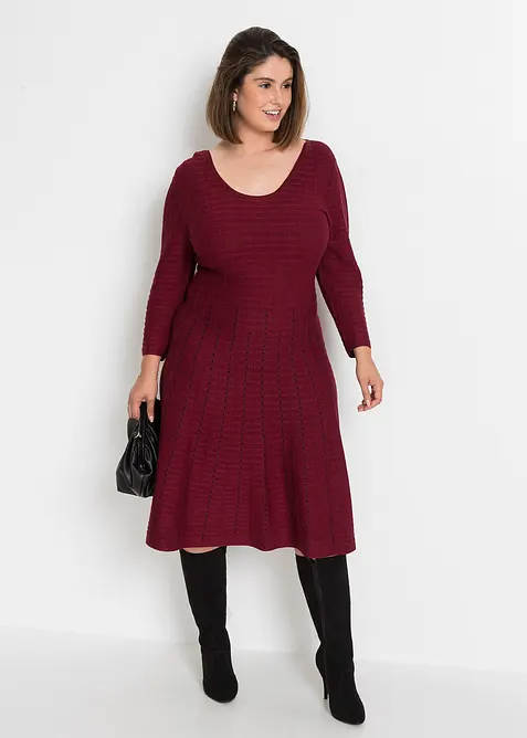 Stickad klänning i följsam viskosmix, bonprix