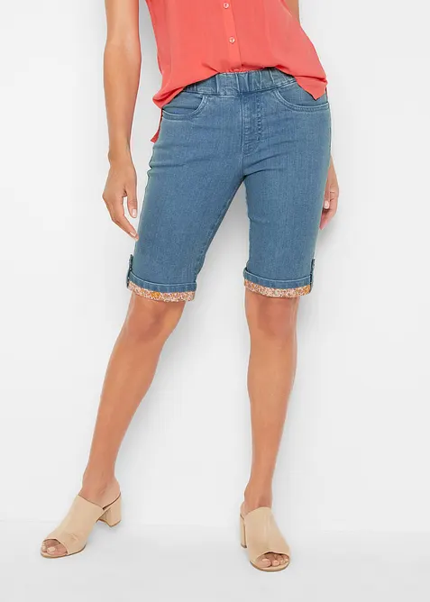 Jeansshorts med kontrasterande benslut, bonprix