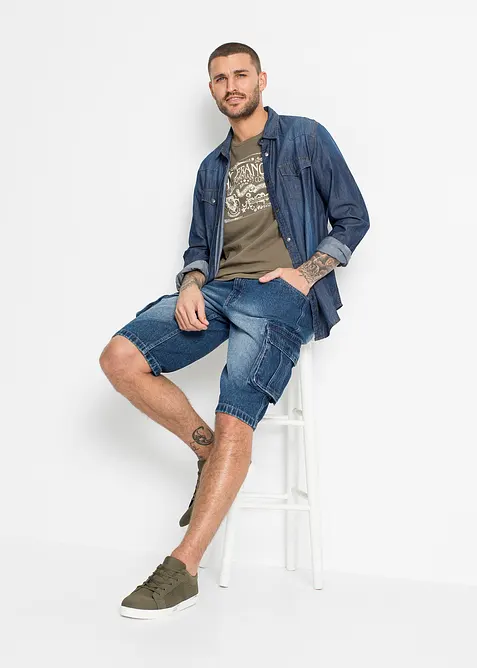 Jeansshorts med cargofickor, Relaxed Fit, bonprix