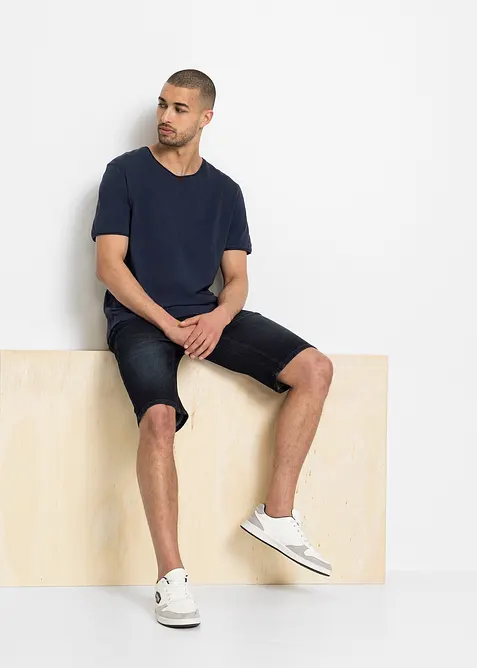 Stretchiga jeansshorts med f&ouml;rst&auml;rkt gren, Regular Fit, bonprix