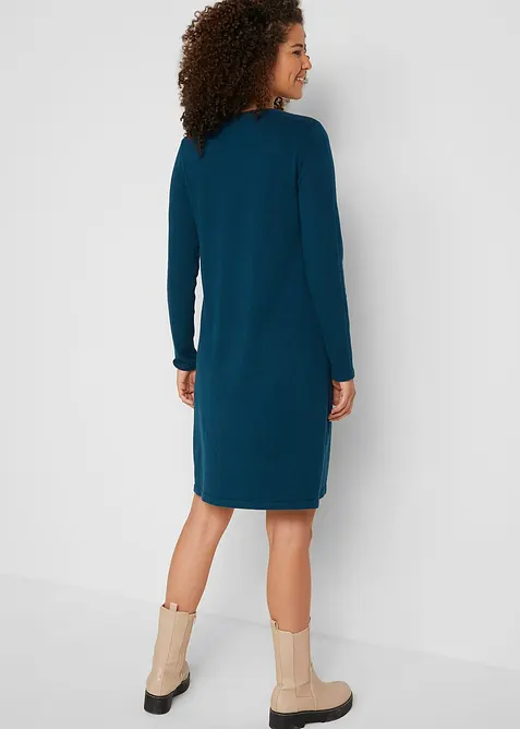 Stickad klänning med återvunnen bomull, bonprix