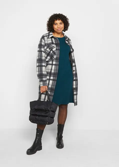 Stickad klänning med återvunnen bomull, bonprix