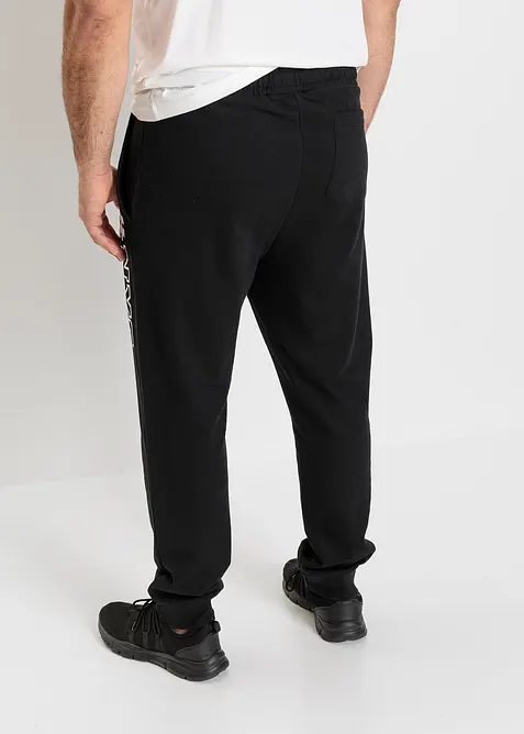 Joggingbyxa med &aring;tervunnen polyester, bonprix