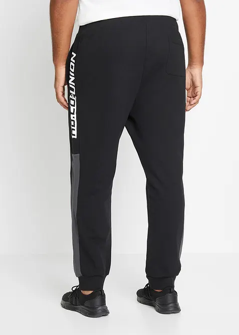 Joggingbyxa med &aring;tervunnen polyester, bonprix